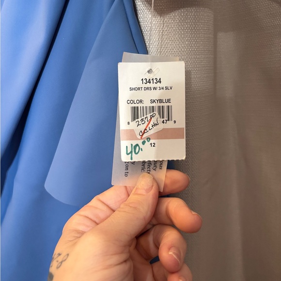 Alex Evening’s Slimming Short Sheath 3/4 Sleeve Cocktail Dress. - Picture 6 of 7